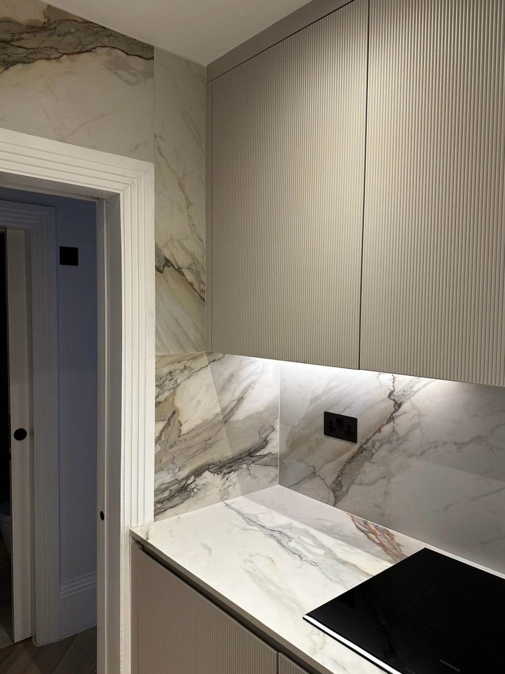 KINGSTON UPON THAMES PORCELAIN KITCHEN WORKTOPS
